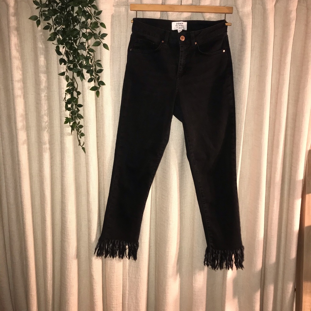 Denim - Picture 2 of 9